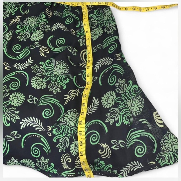 Floral Green dark brown floral scroll knee length fit flare Skirt size 10 Y2K - Picture 4 of 4